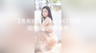 还在哺乳期的美女