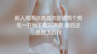 商场女厕多镜头连拍三位少妇的小嫩鲍