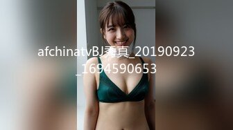 商场女厕全景偷拍来遛狗的美女还是一个无毛小嫩B