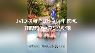 【妖艳贱货】高颜值小迷妹吸吹舔吞样样精通，吮吸残留白浆回味无穷