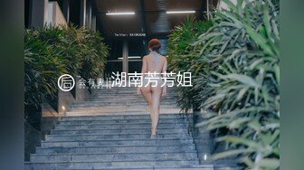 单位女厕近距离偷窥长发高跟美女同事的小黑鲍